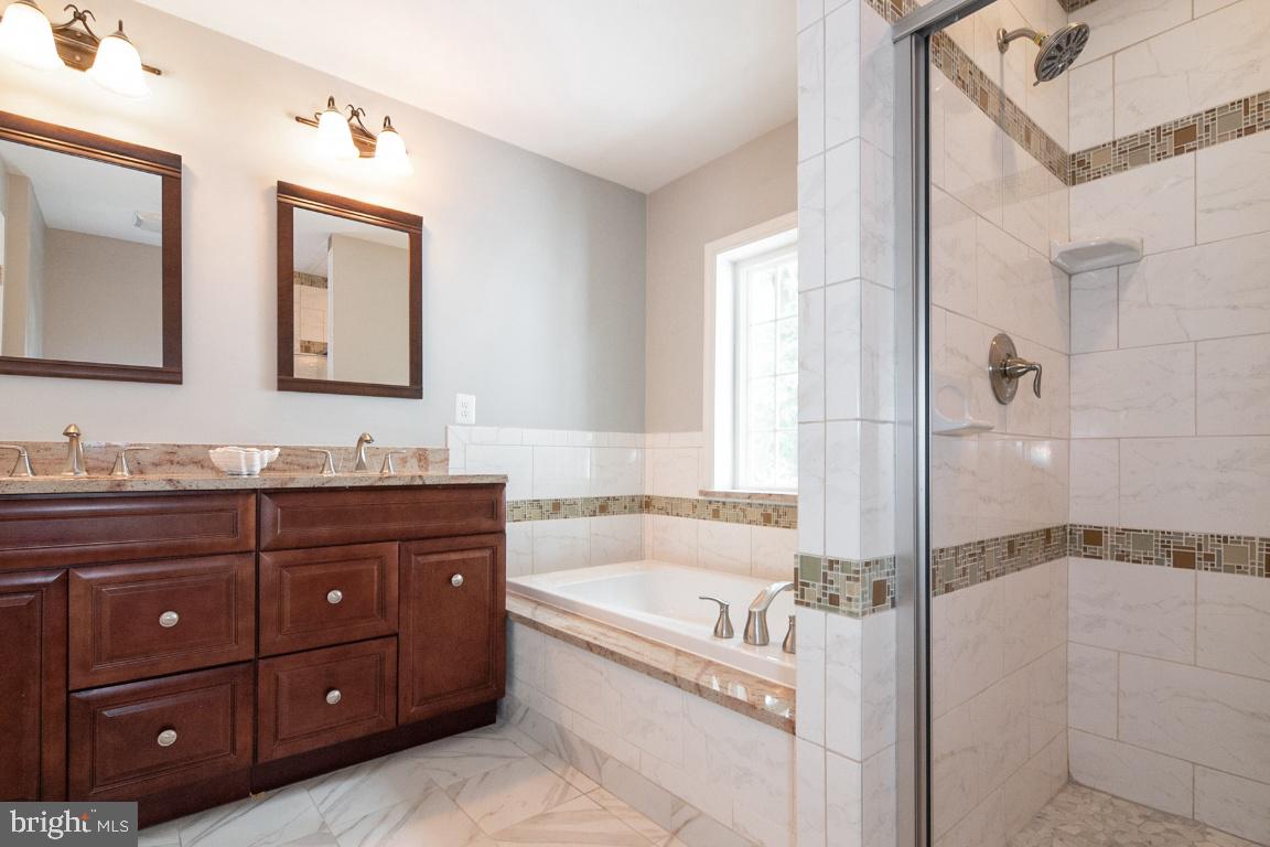 ALCOVA HEIGHTS - Residential