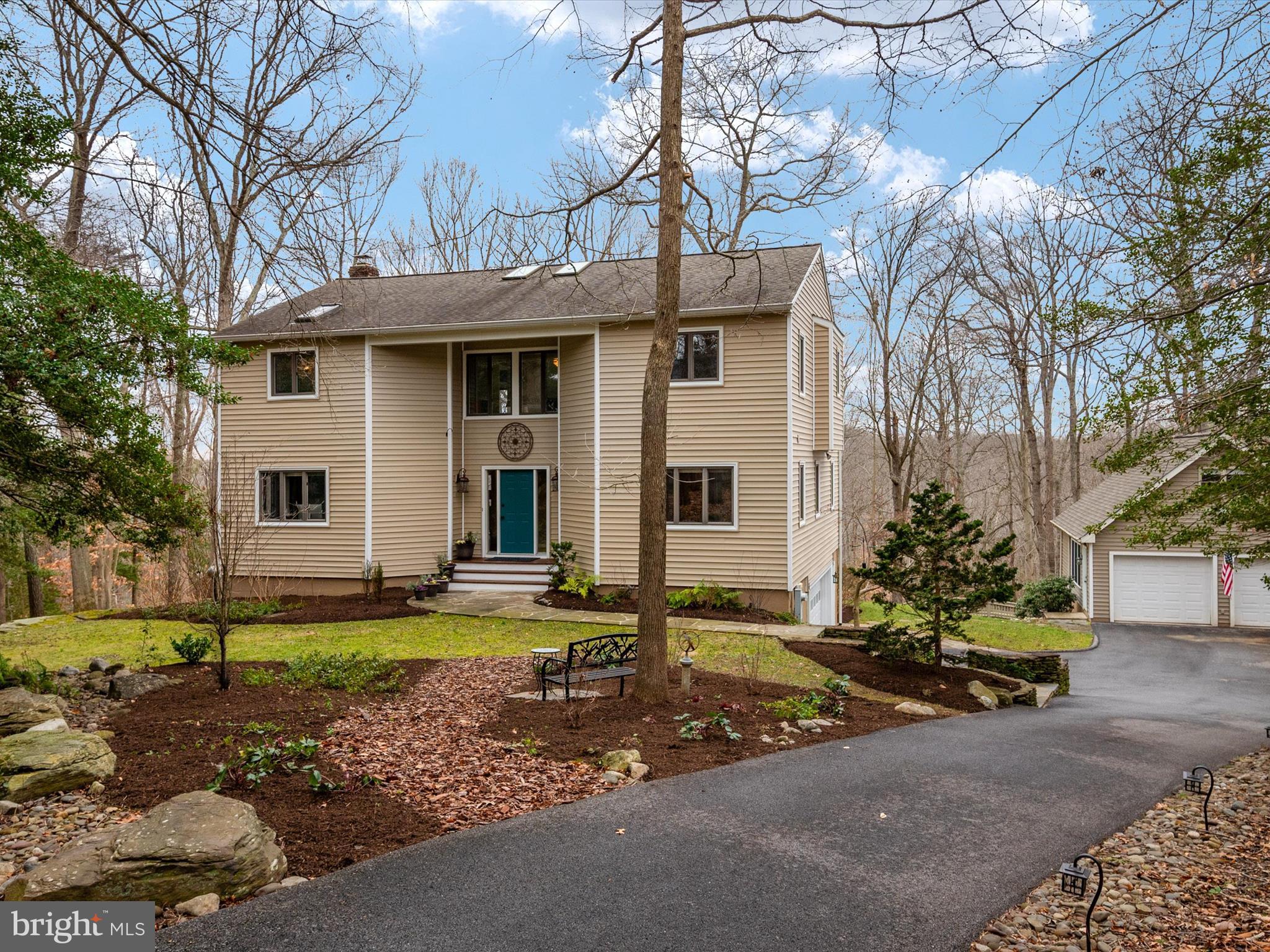 NORTH RIVER FOREST - Residential