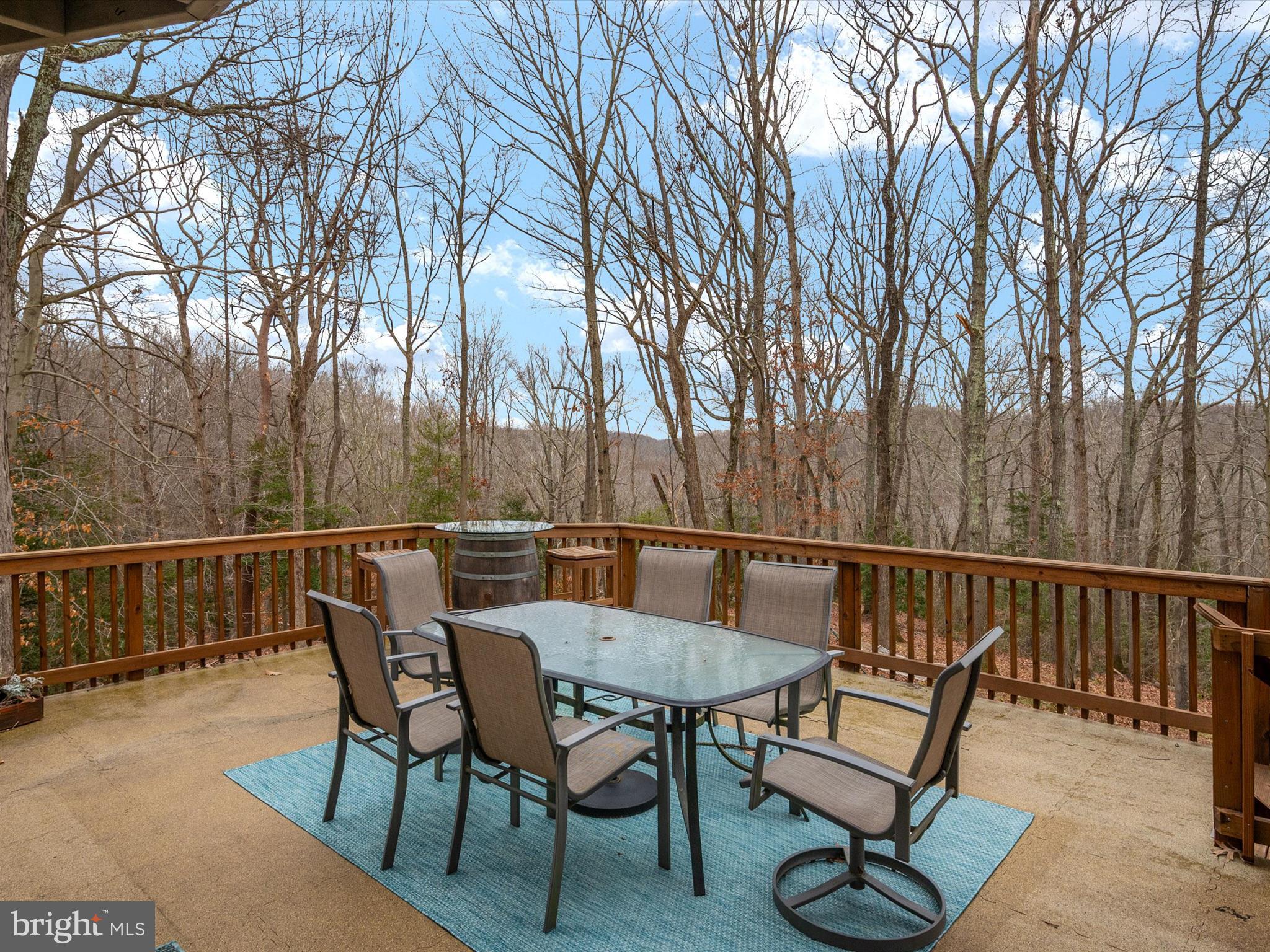 NORTH RIVER FOREST - Residential