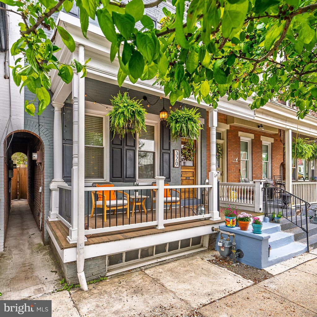Photo of 320 E New Street, LANCASTER, PA 17602 (MLS # PALA2086850)