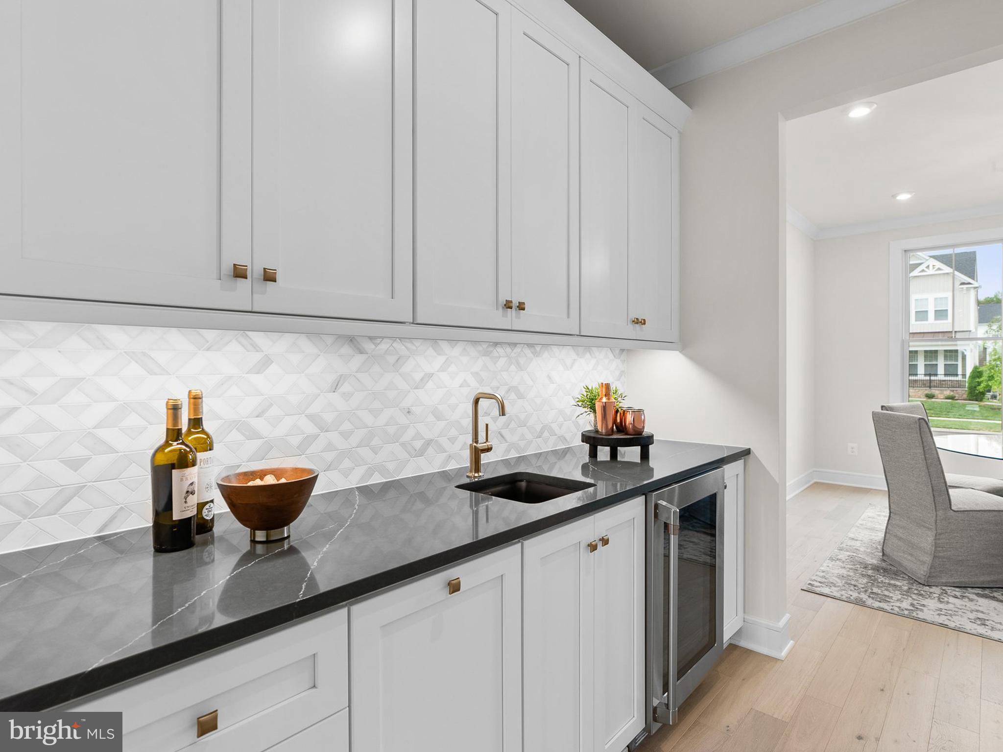 MEADOWBROOK - Residential