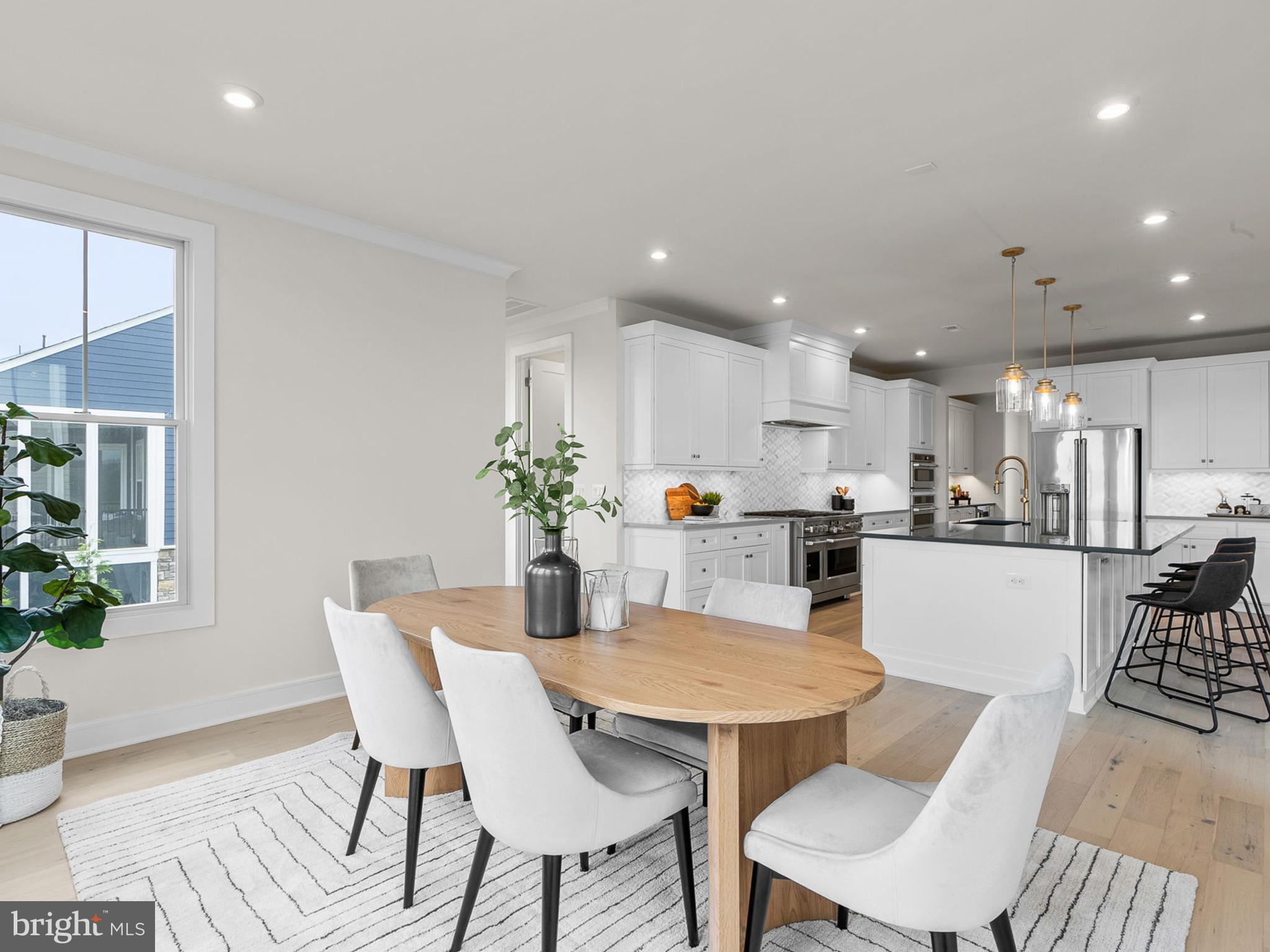 MEADOWBROOK - Residential