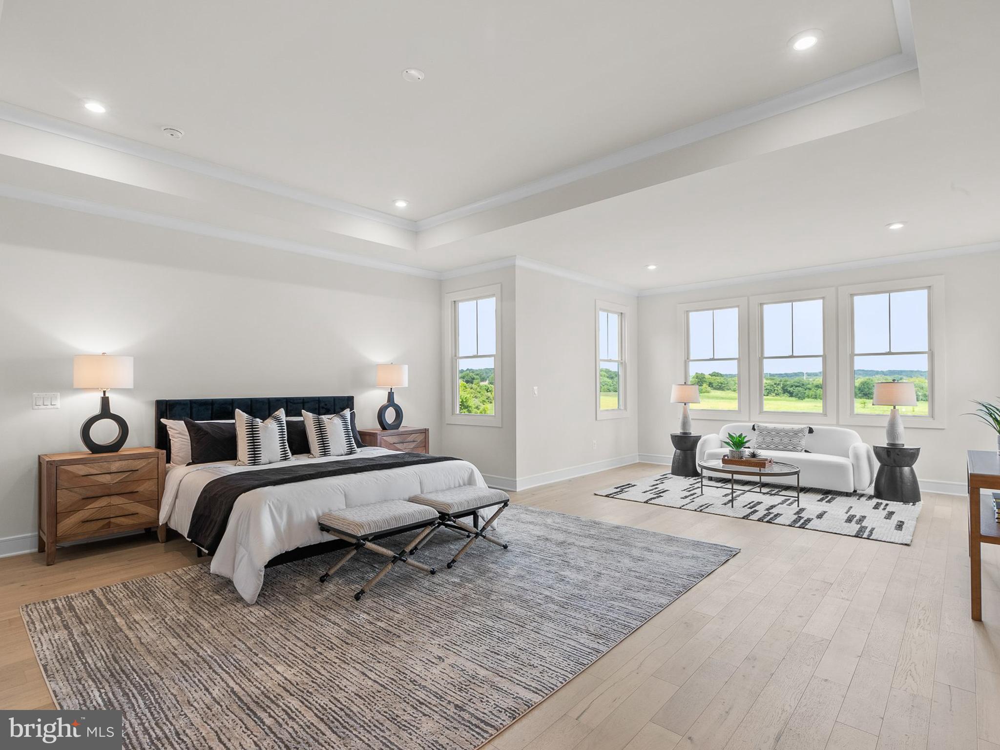 MEADOWBROOK - Residential