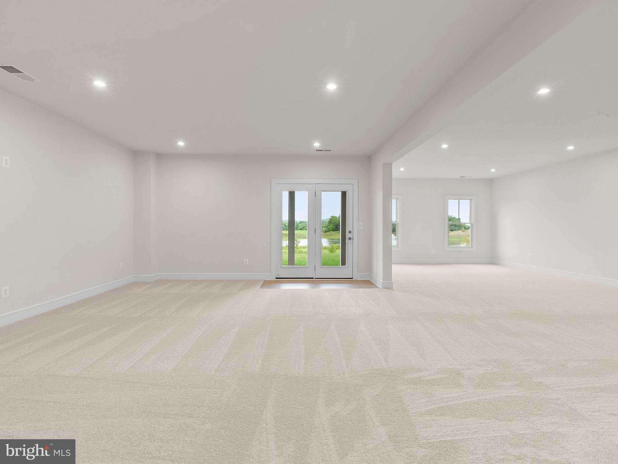 MEADOWBROOK - Residential