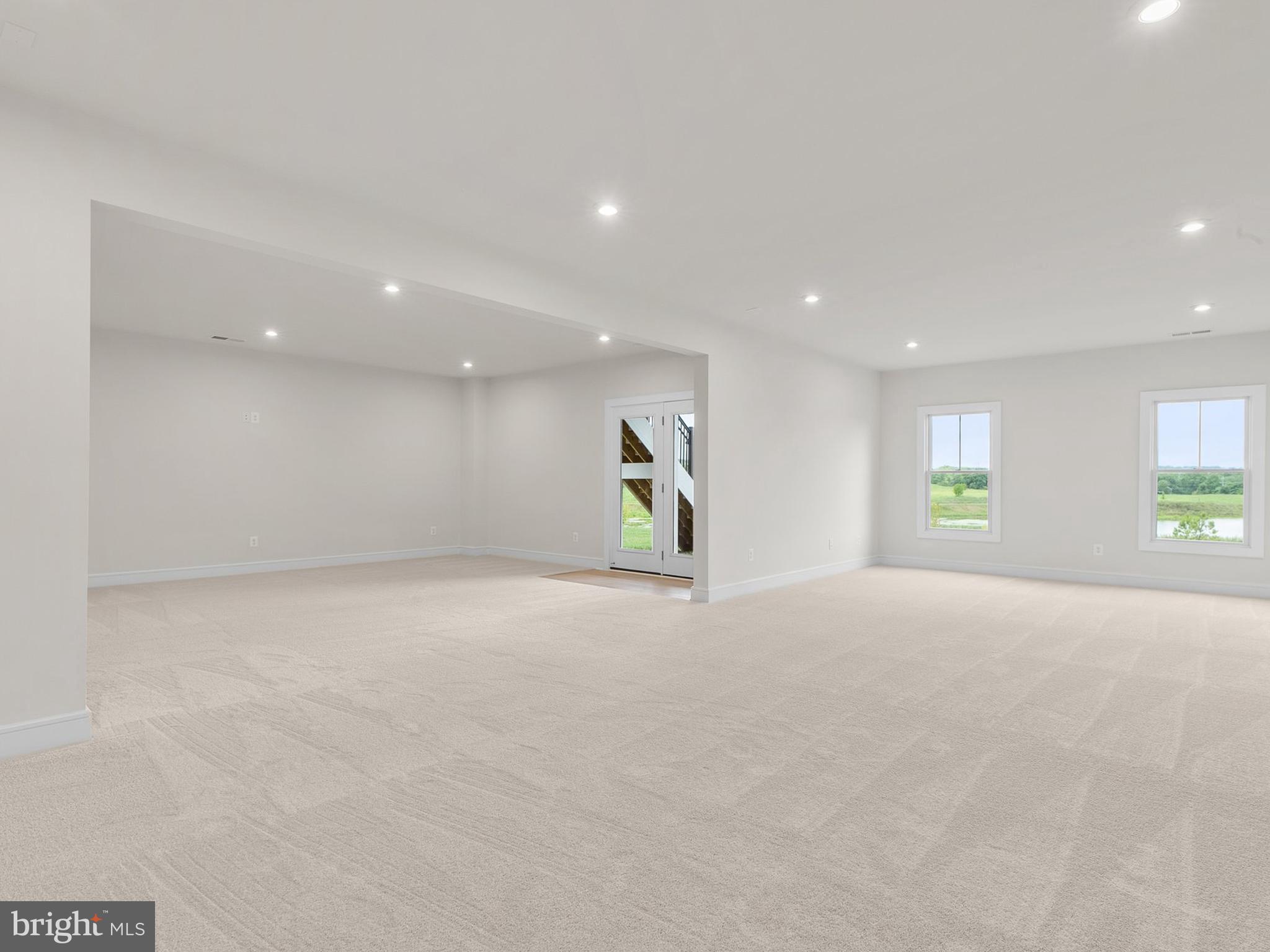 MEADOWBROOK - Residential