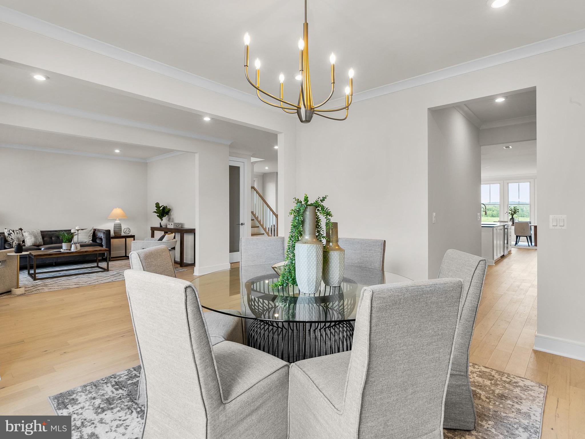 MEADOWBROOK - Residential