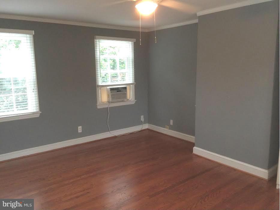 ROSEMONT PARK - Residential Lease