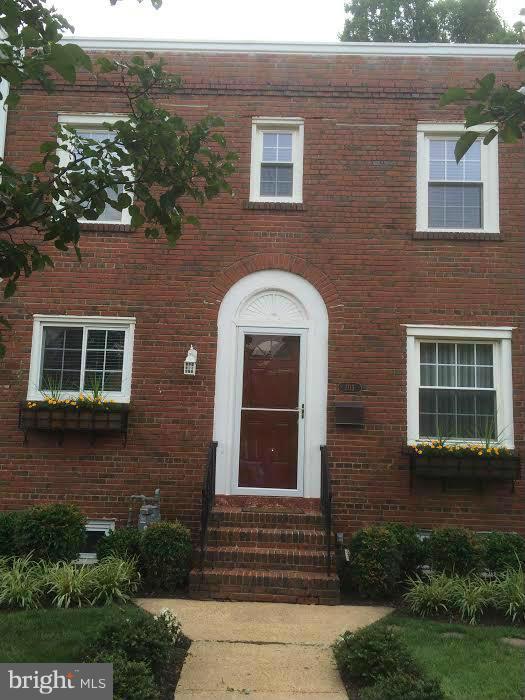 ROSEMONT PARK - Residential Lease