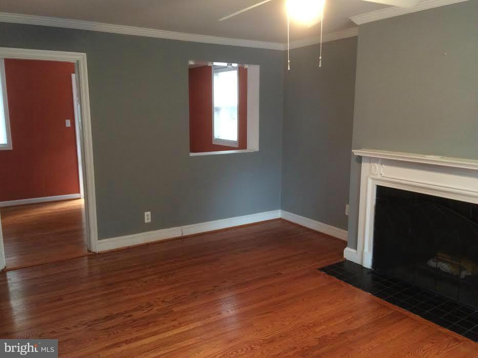 ROSEMONT PARK - Residential Lease