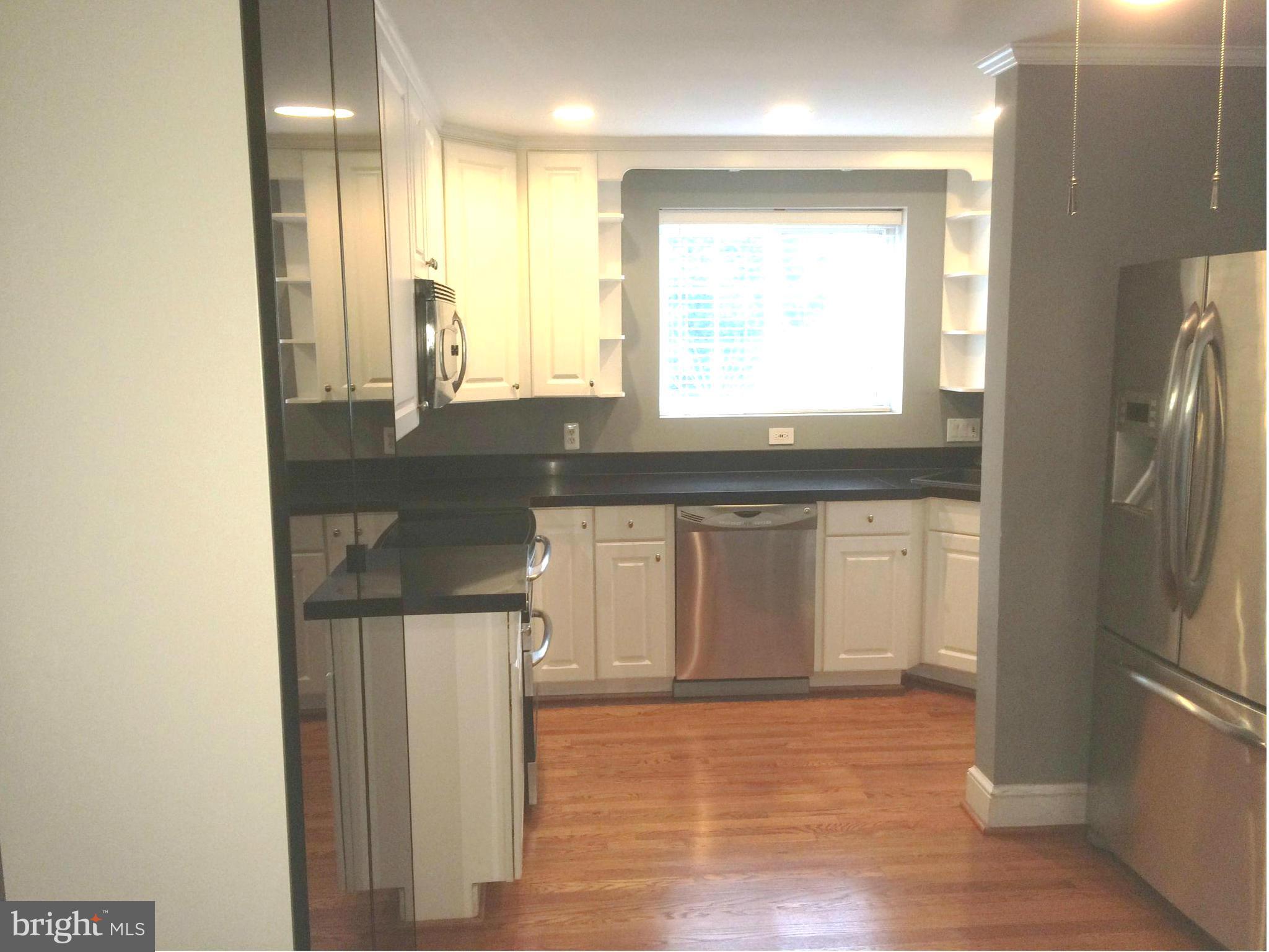 ROSEMONT PARK - Residential Lease