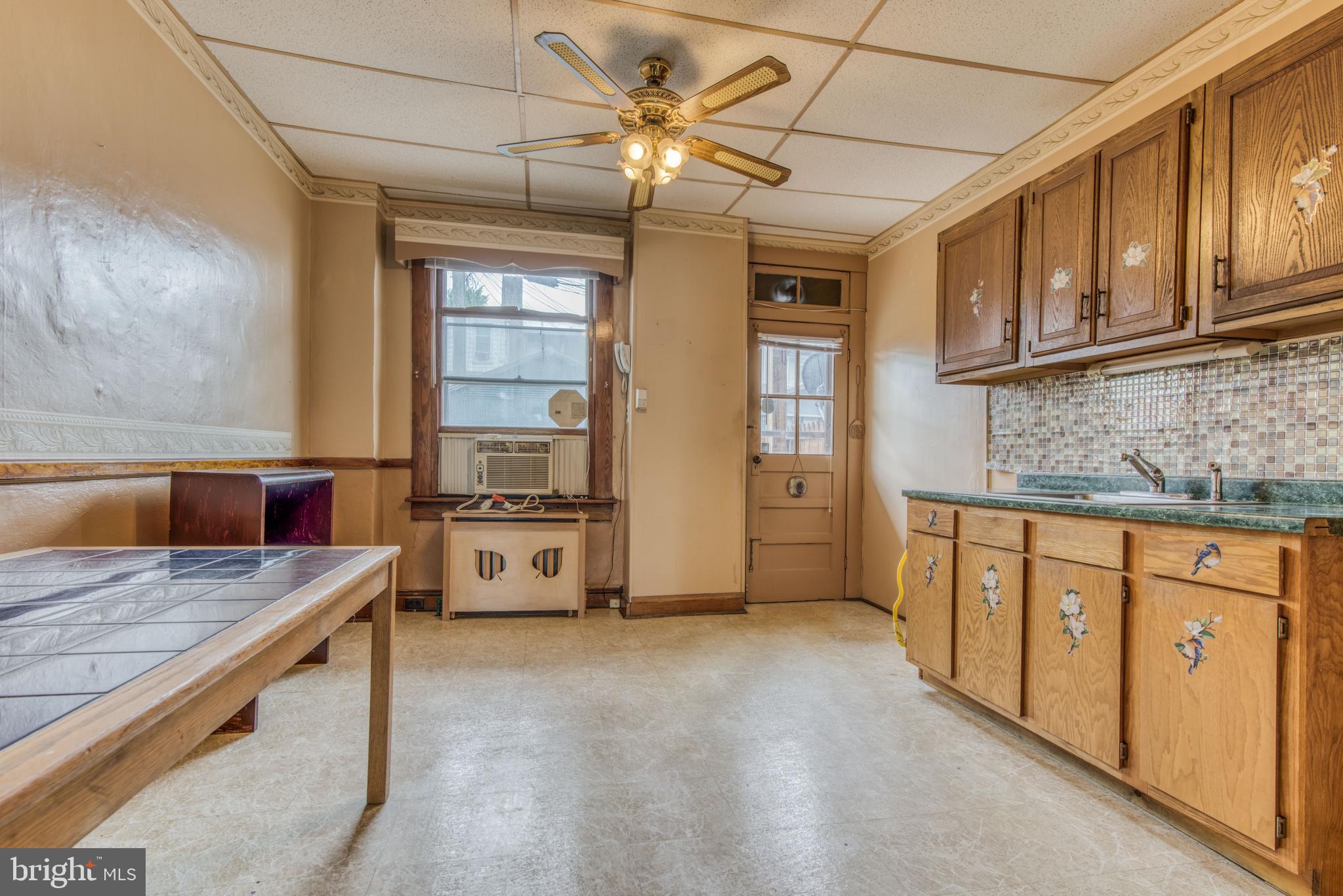 BALTIMORE HIGHLANDS - Residential