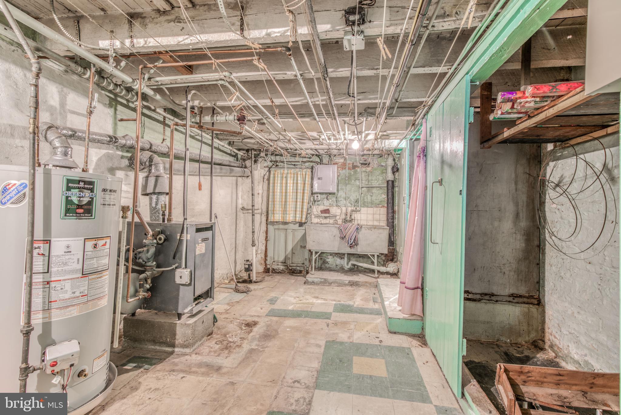 BALTIMORE HIGHLANDS - Residential