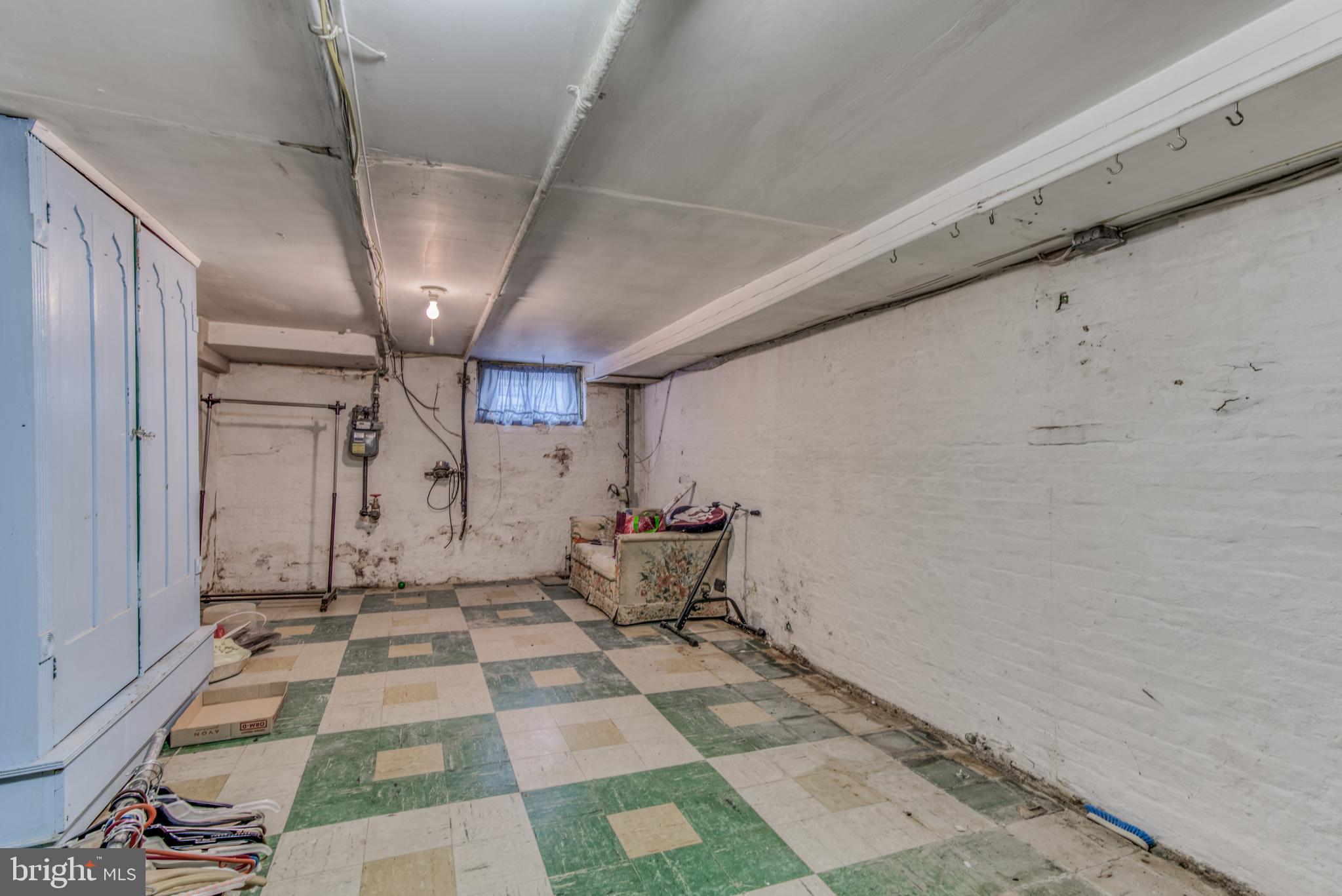 BALTIMORE HIGHLANDS - Residential