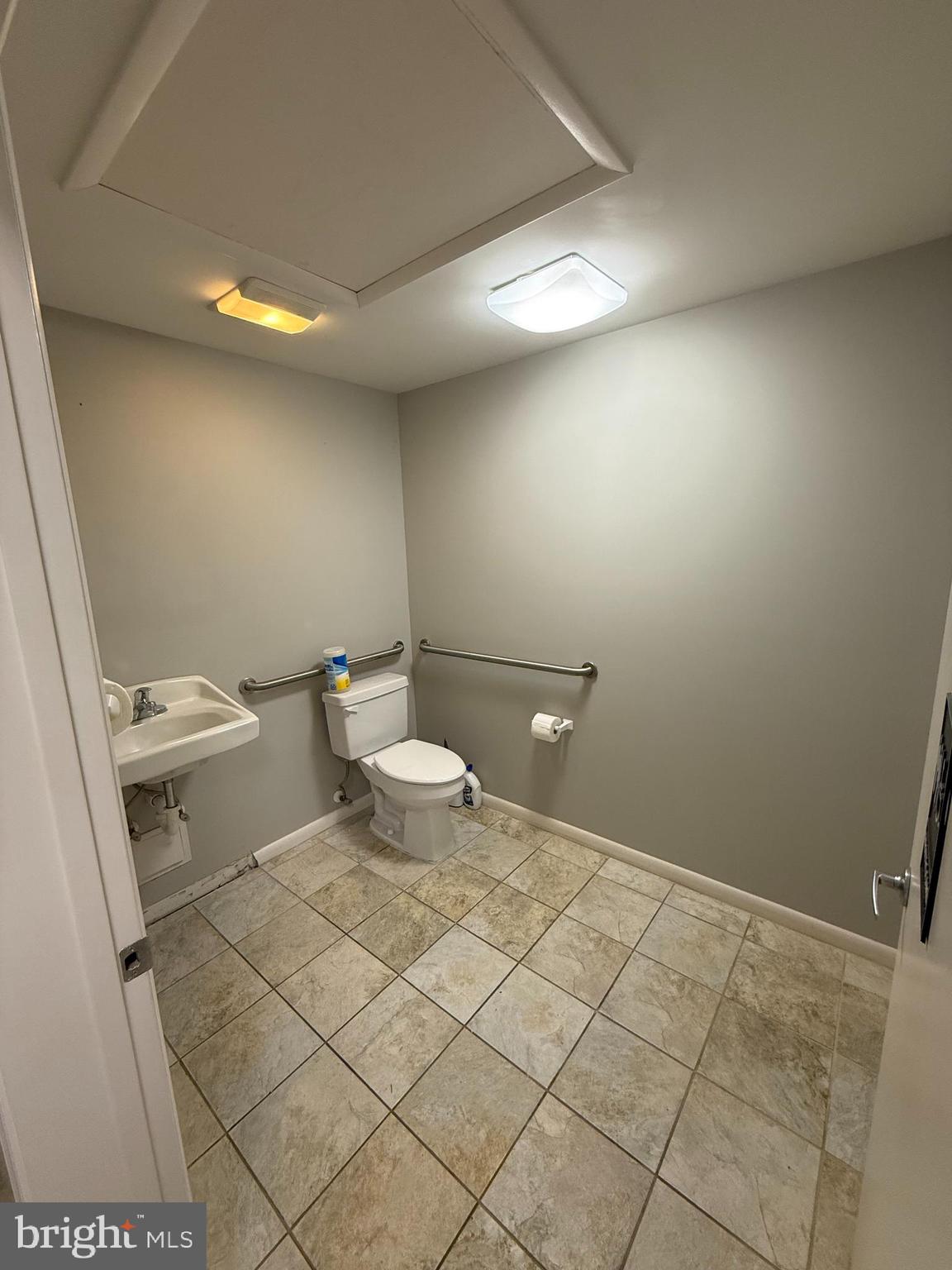 NONE AVAILABLE - Commercial Lease