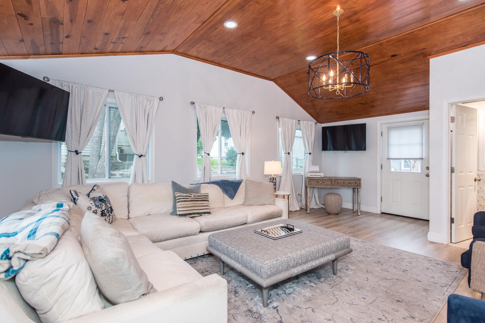WINCHESTER PARK - Residential