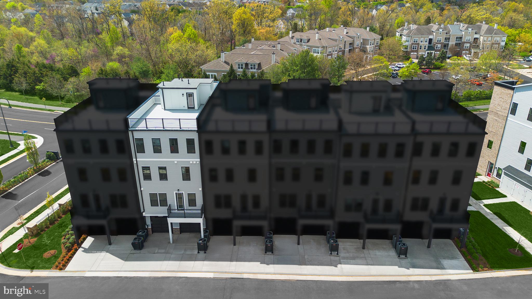 43290 FARRINGDON SQUARE