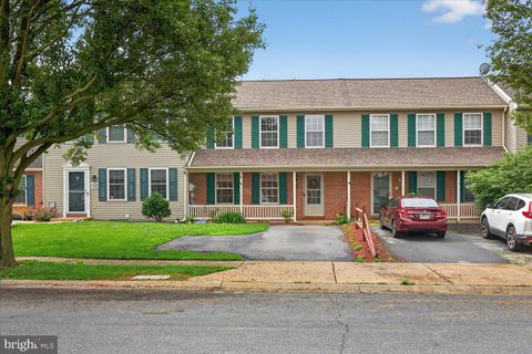 Photo of 48 Ashley Drive, MARIETTA, PA 17547 (MLS # PALA2072036)