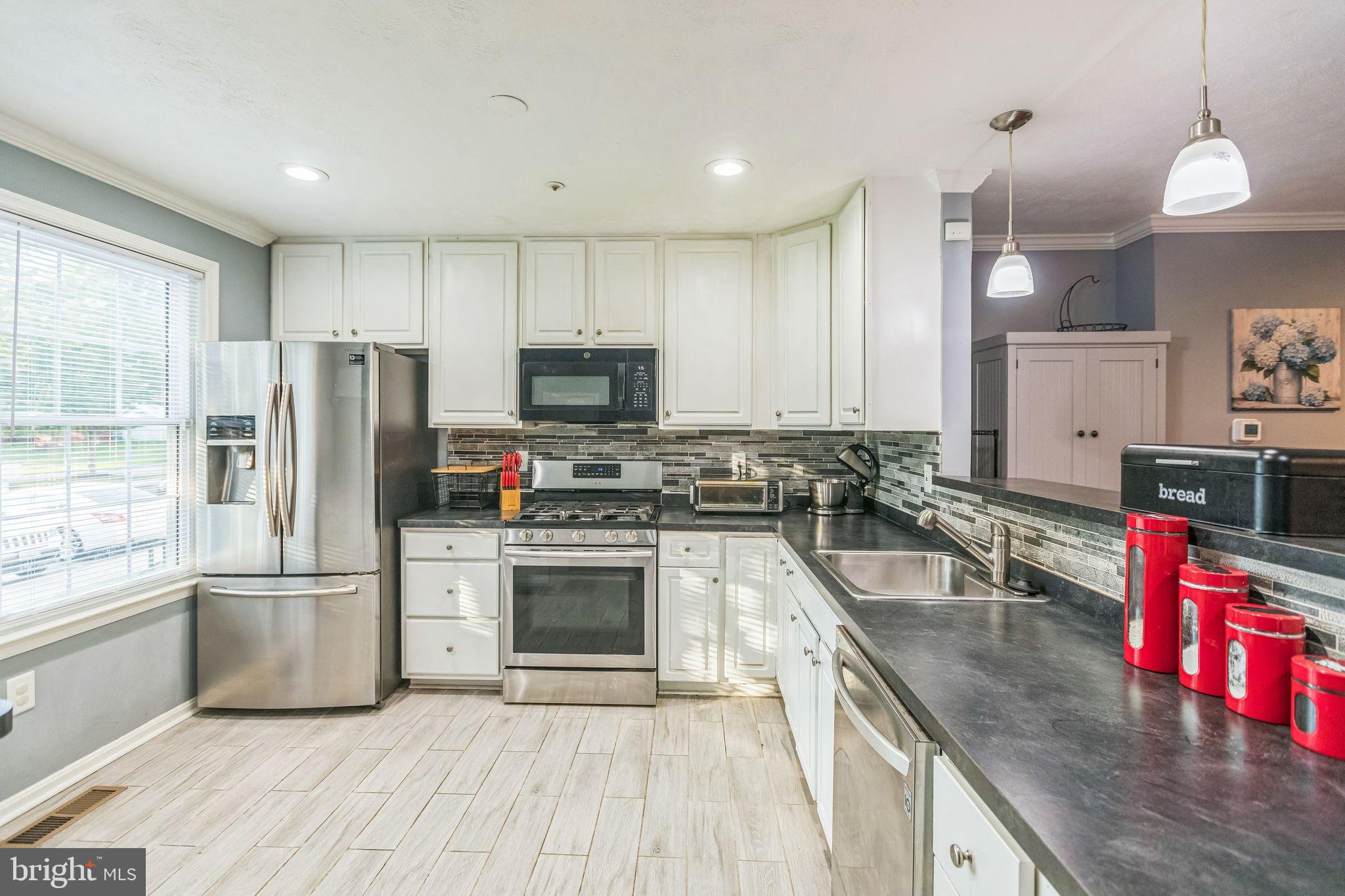 830 ALABASTER COURT