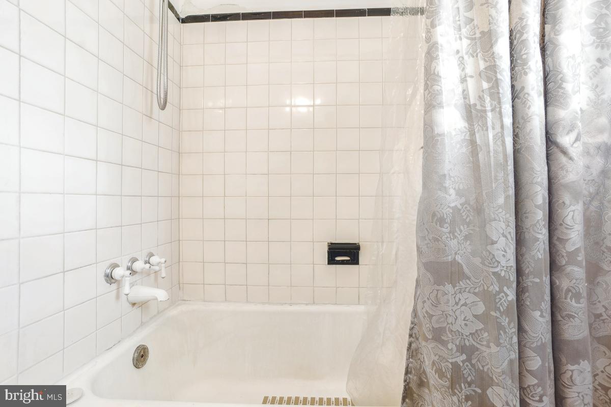 SEAT PLEASANT - Residential