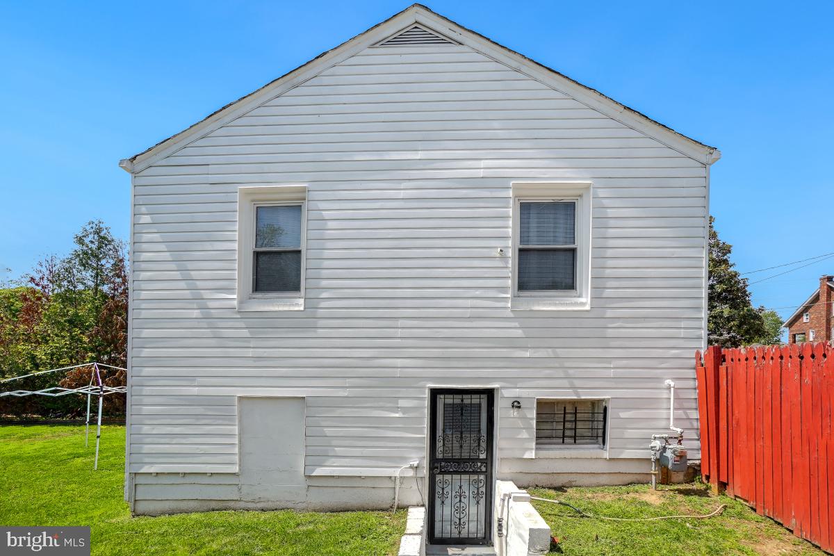 SEAT PLEASANT - Residential