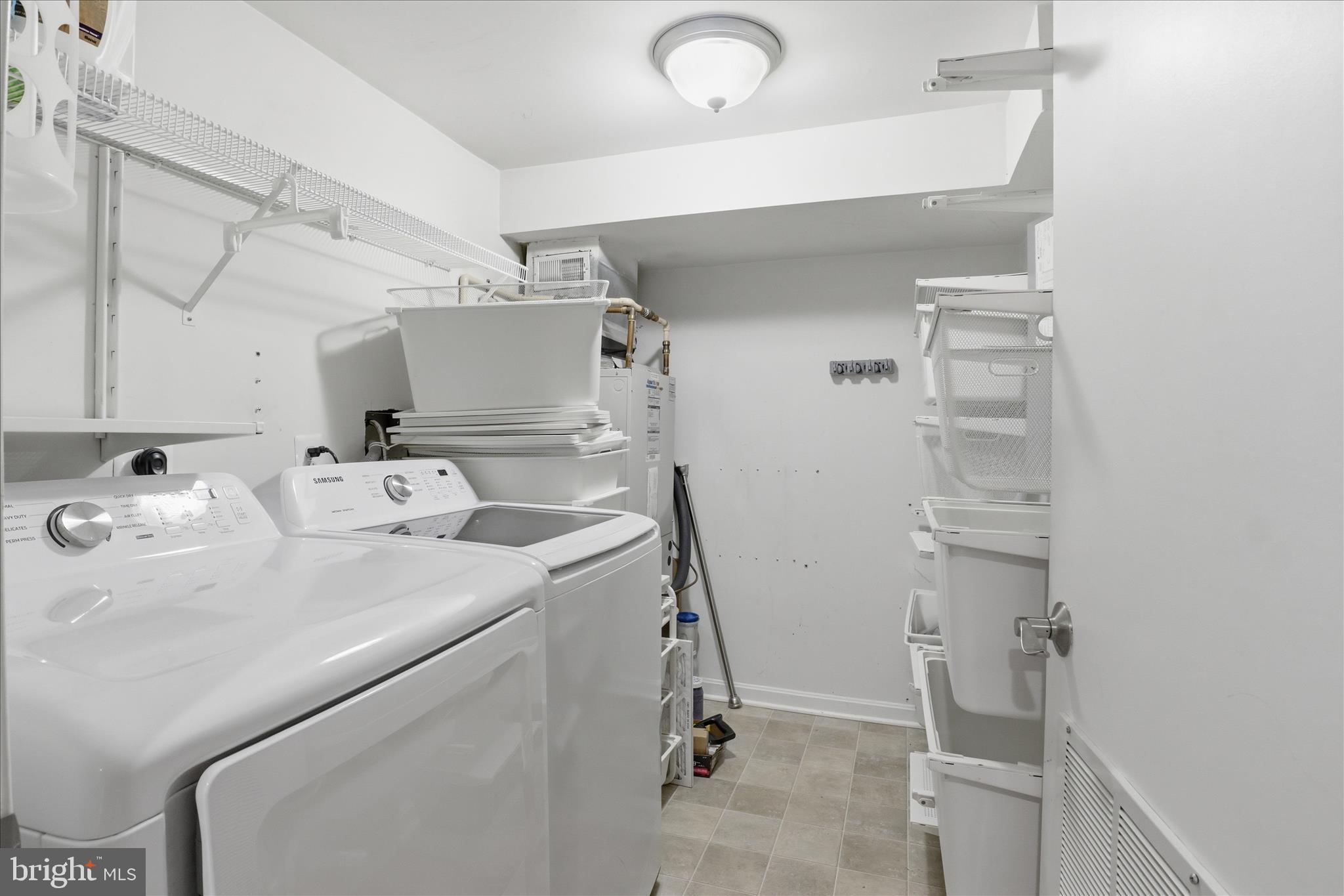 PARKSIDE AT ALEXANDRIA - Residential