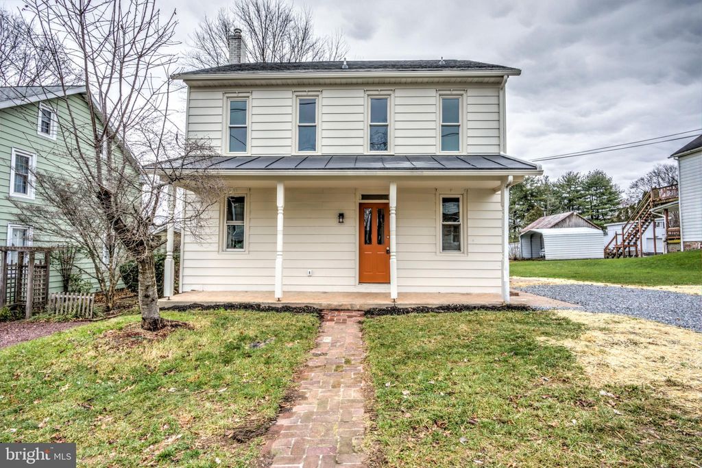 Photo of 960 Maple Street, Lititz, PA 17543 (MLS # PALA2044278)