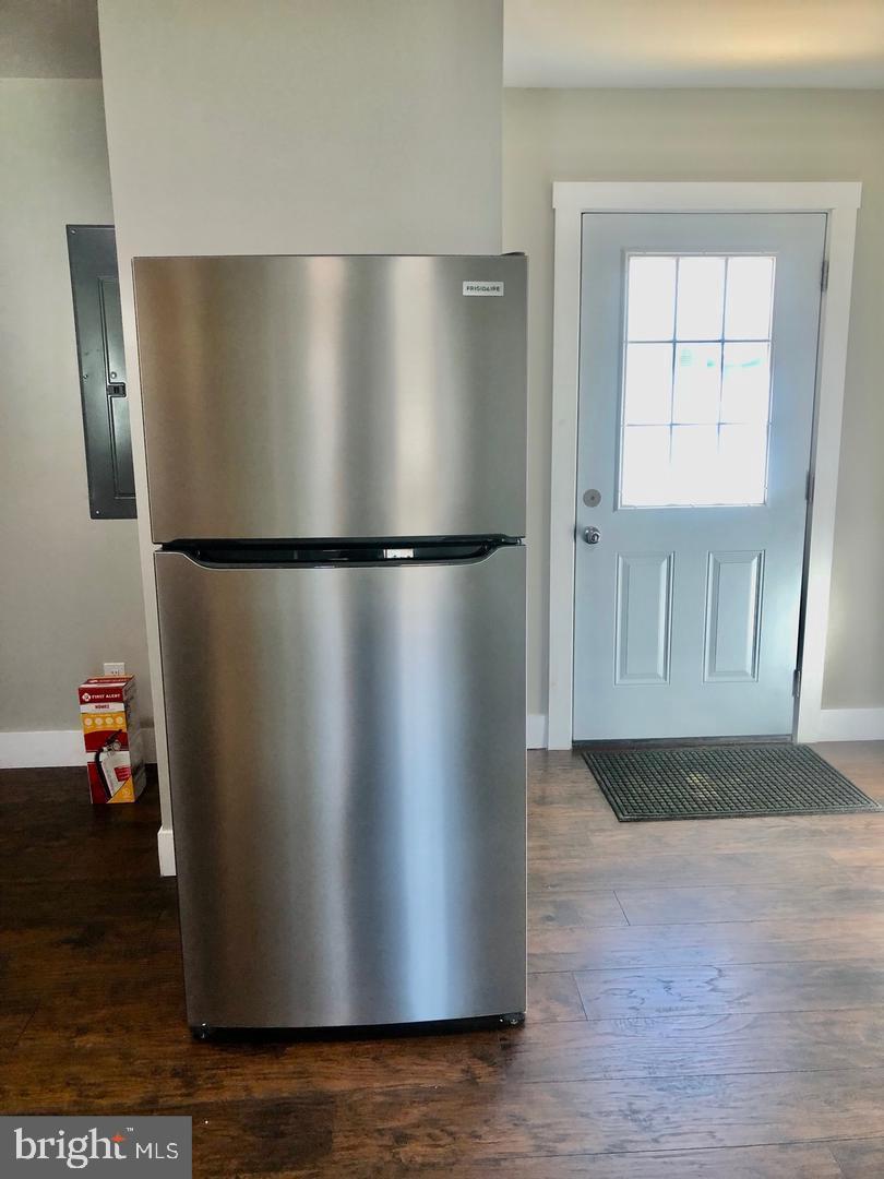 PAINTER - Residential Lease