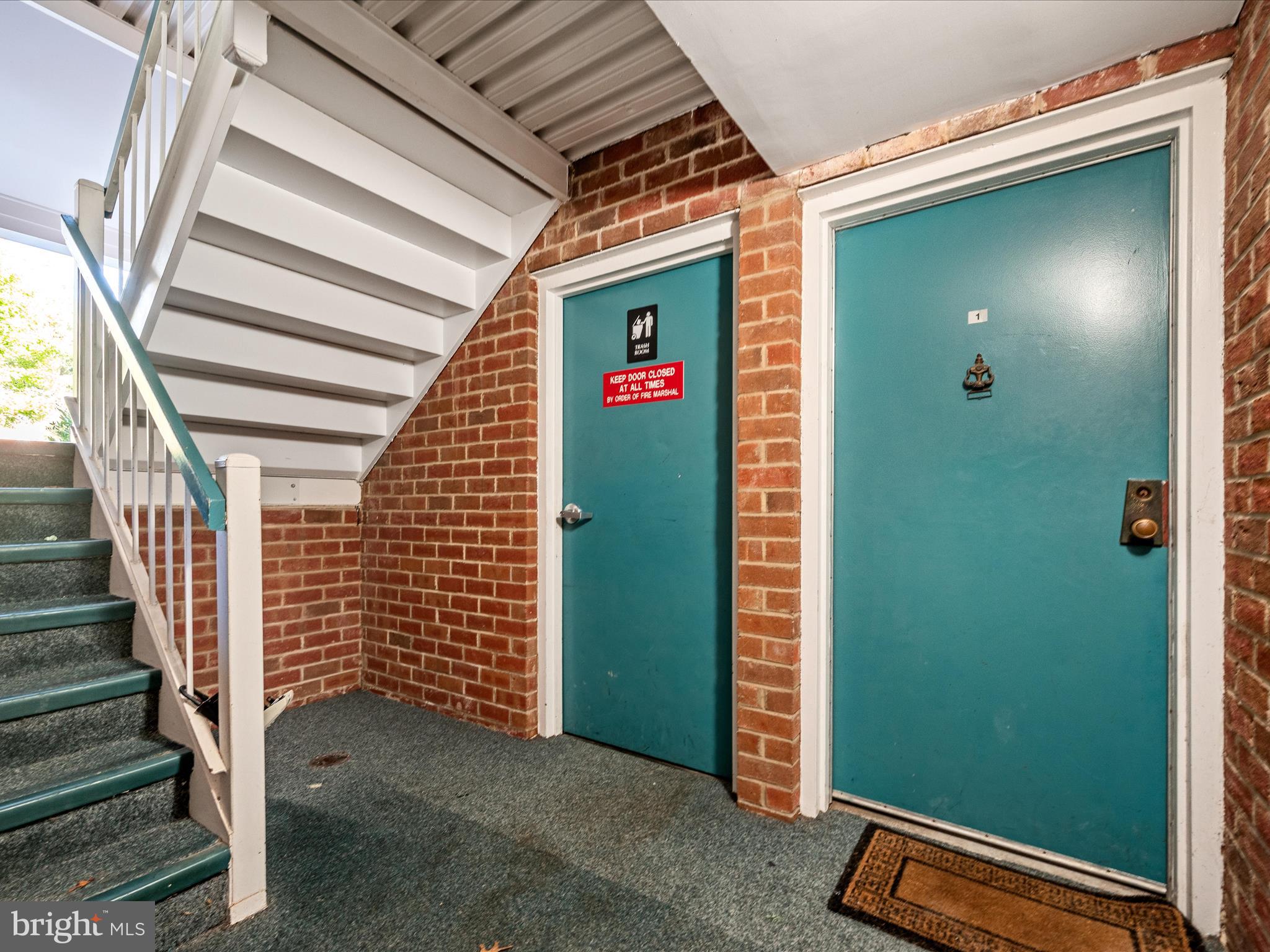 HUNTERS WOODS VILLAGE - Residential