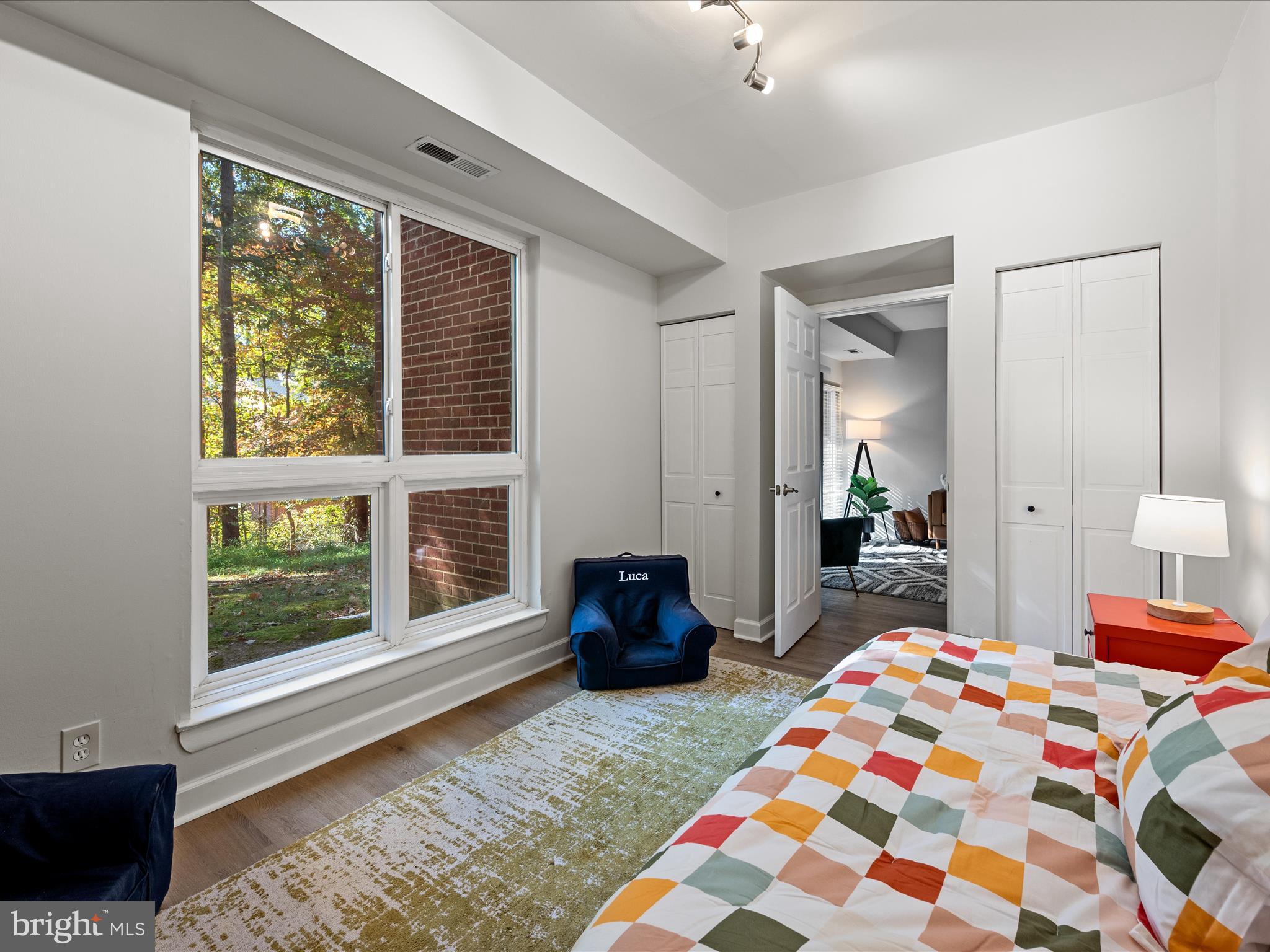 HUNTERS WOODS VILLAGE - Residential