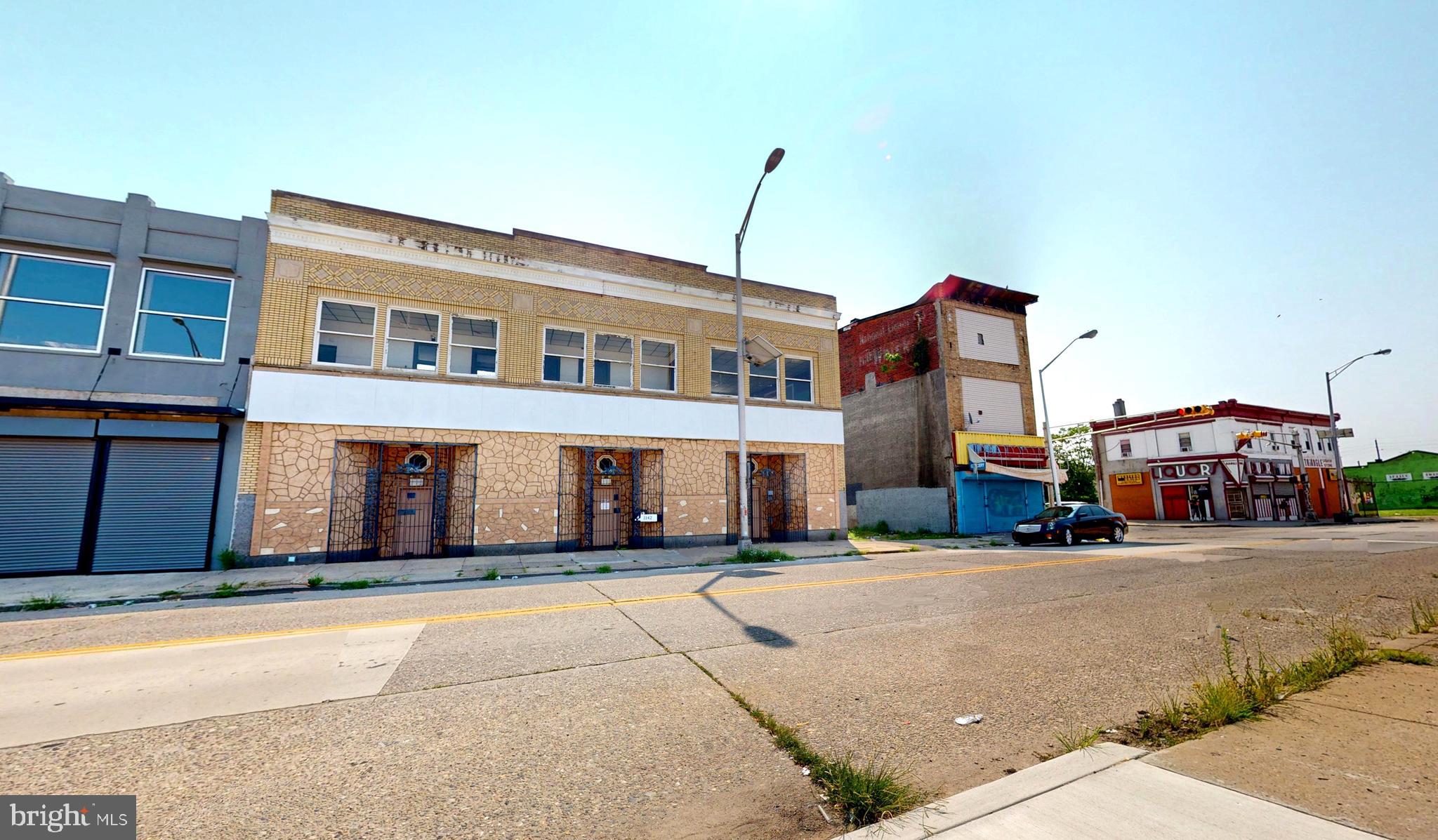 1142 S BROADWAY 1148