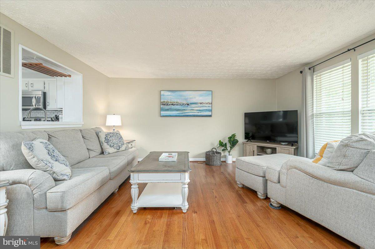 ULMSTEAD GARDENS - Residential