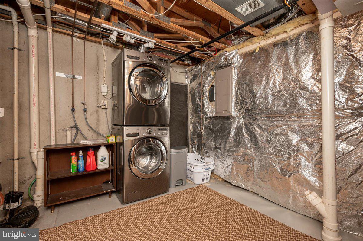 ULMSTEAD GARDENS - Residential