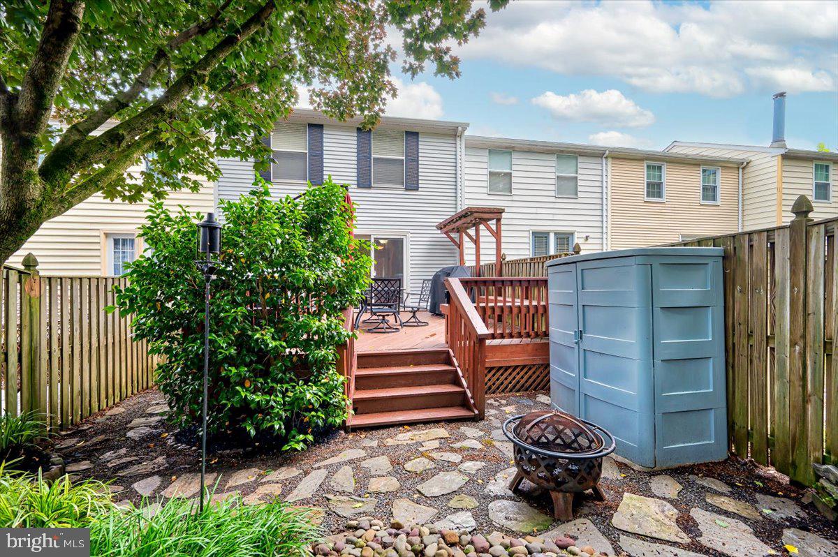 ULMSTEAD GARDENS - Residential