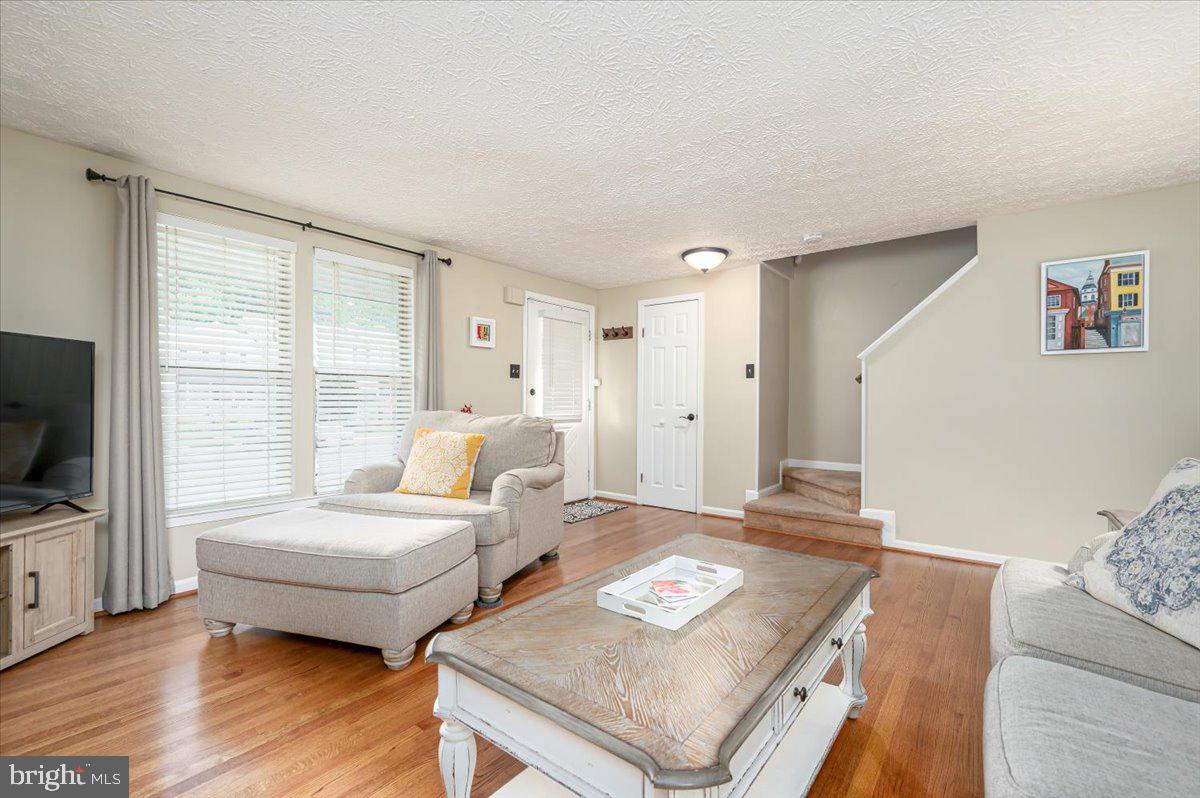 ULMSTEAD GARDENS - Residential