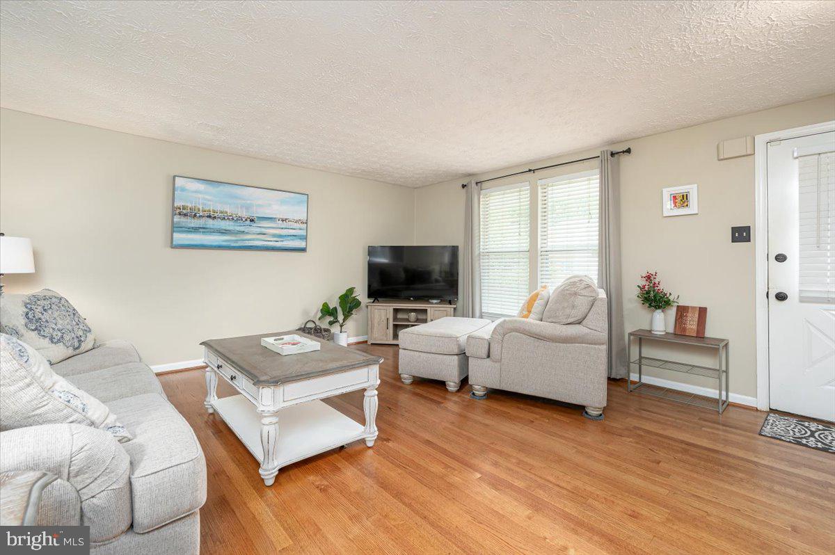 ULMSTEAD GARDENS - Residential