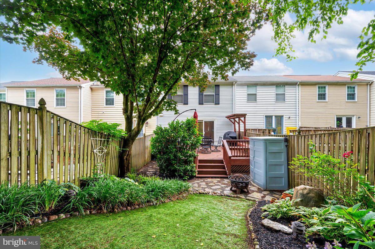 ULMSTEAD GARDENS - Residential