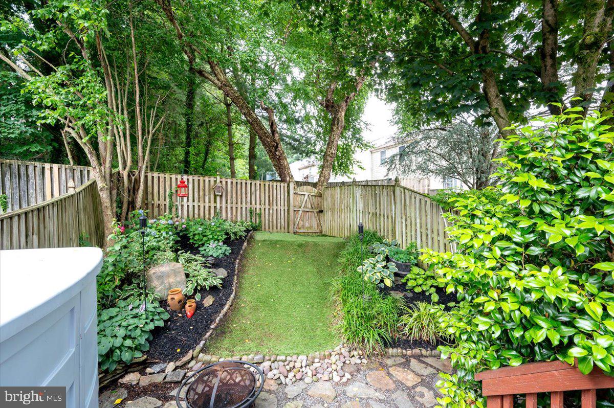 ULMSTEAD GARDENS - Residential