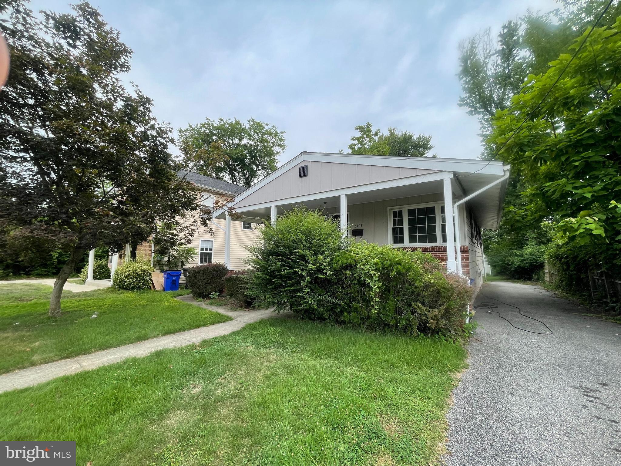5104 ROANOKE PLACE