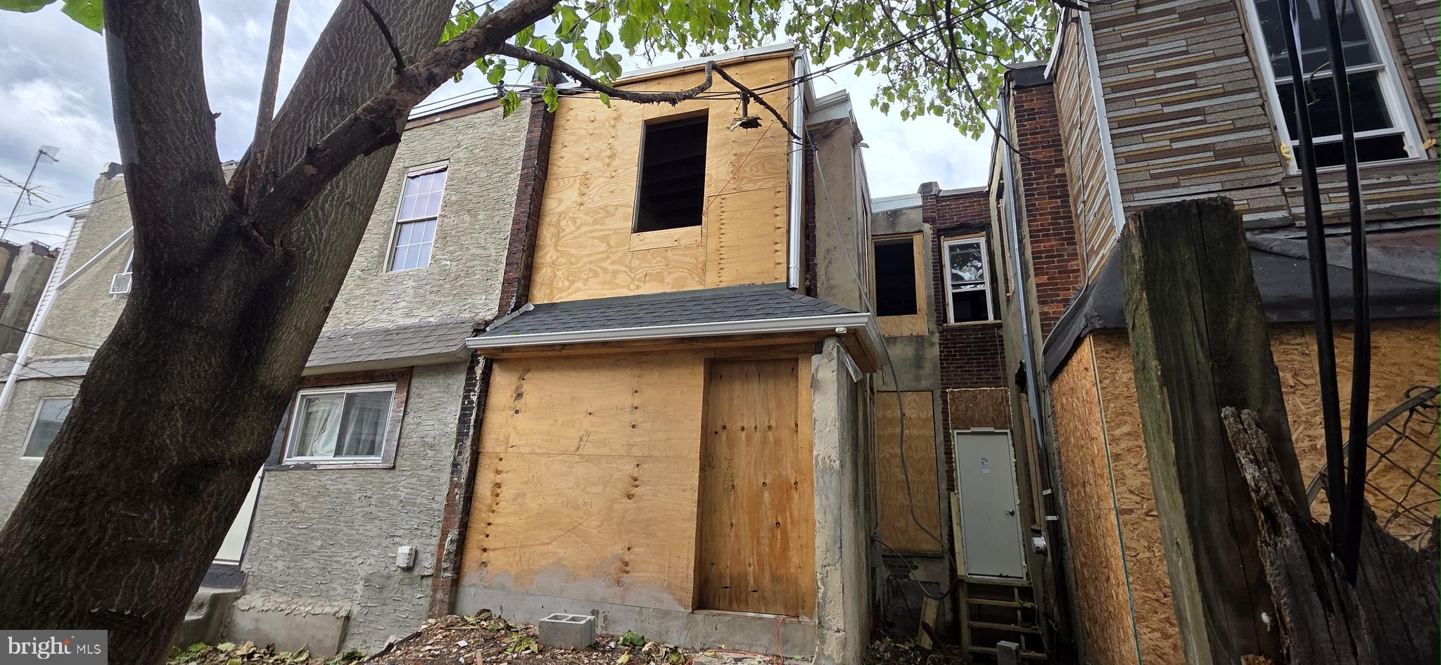 POINT BREEZE - Residential