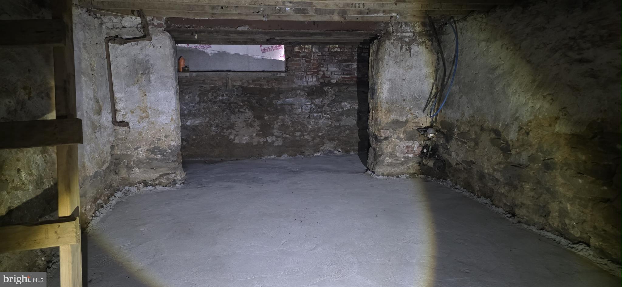 POINT BREEZE - Residential