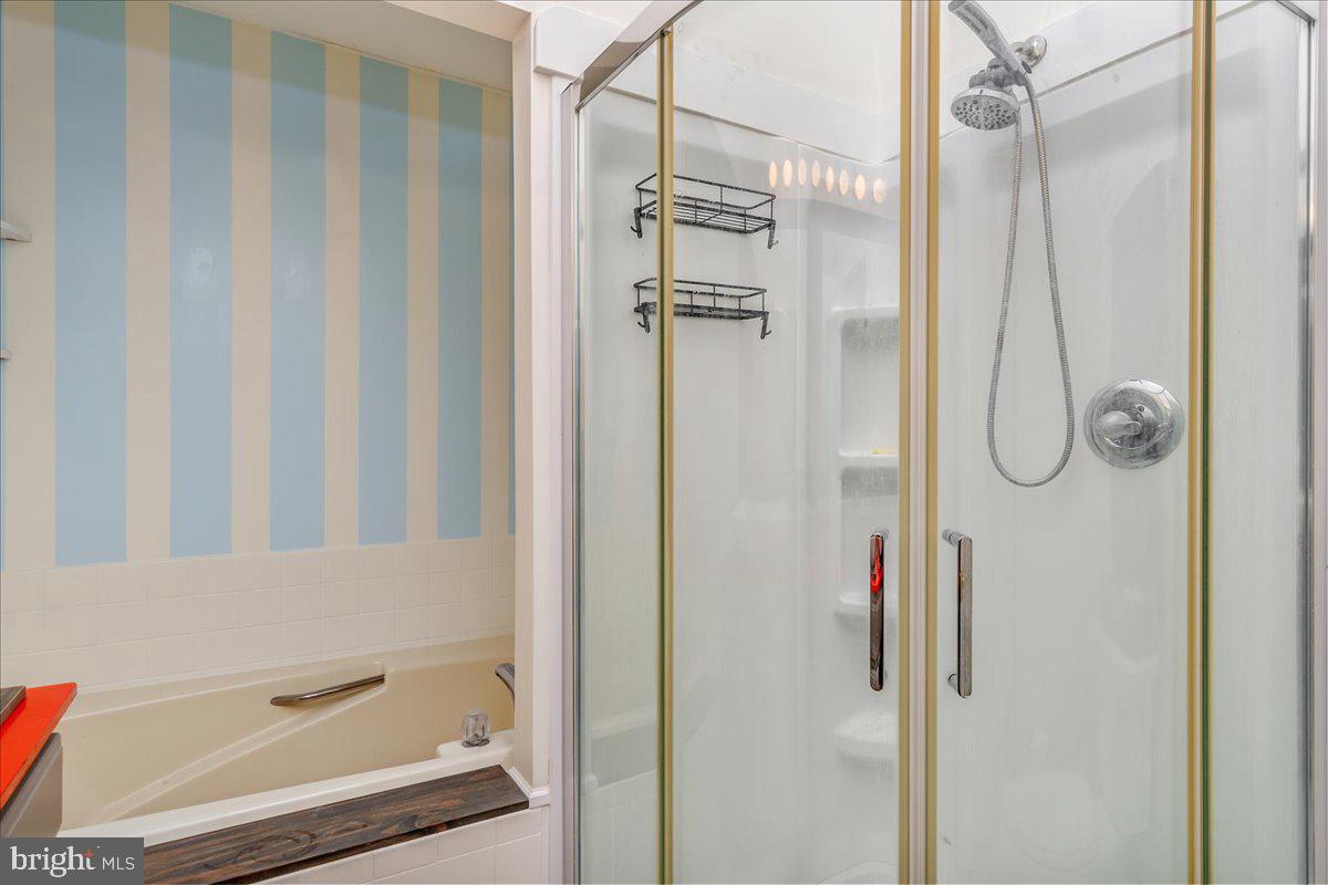 NORTH GATE TOWNE HOMES - Residential