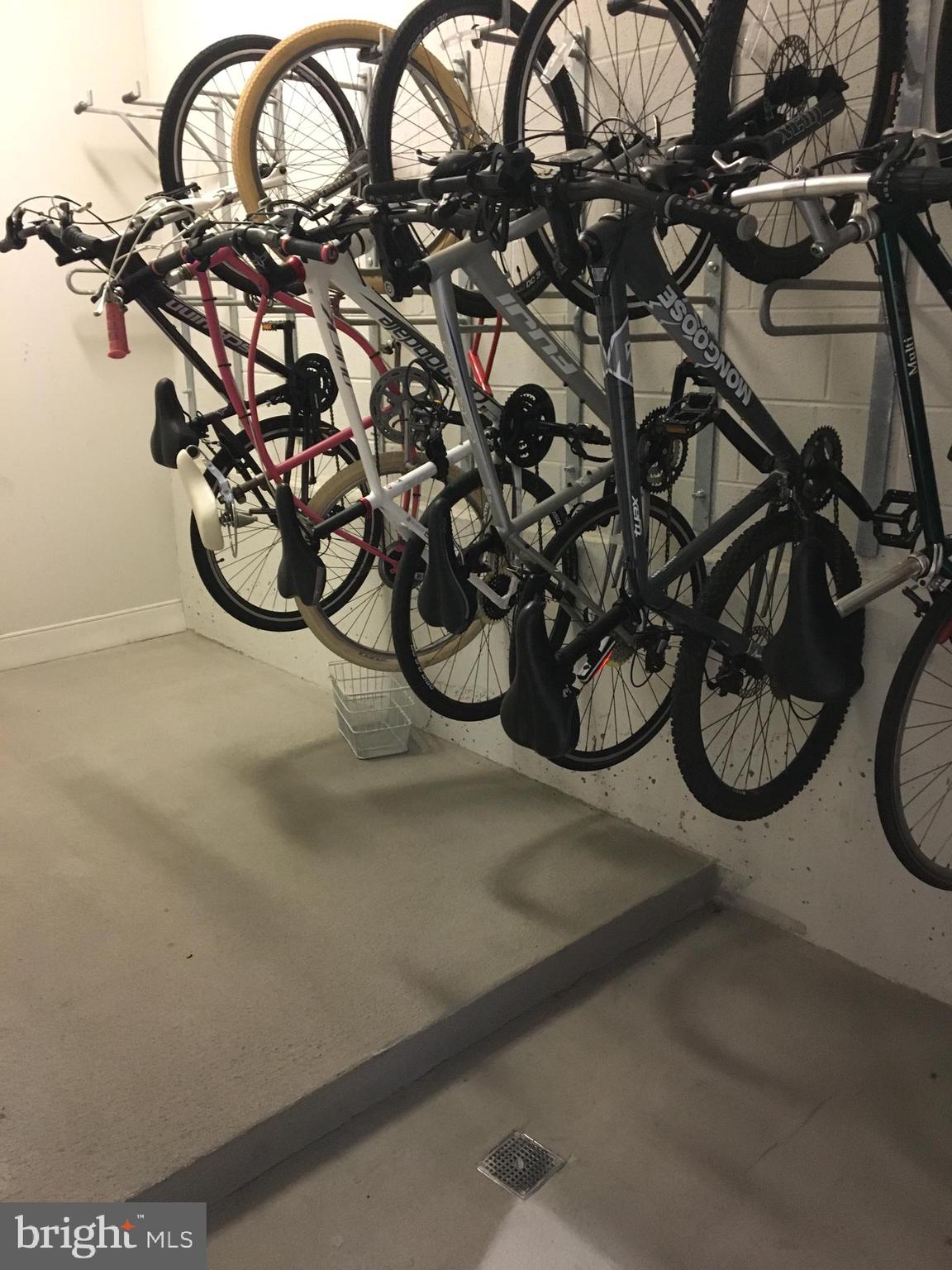 TRAFALGAR FLATS - Residential