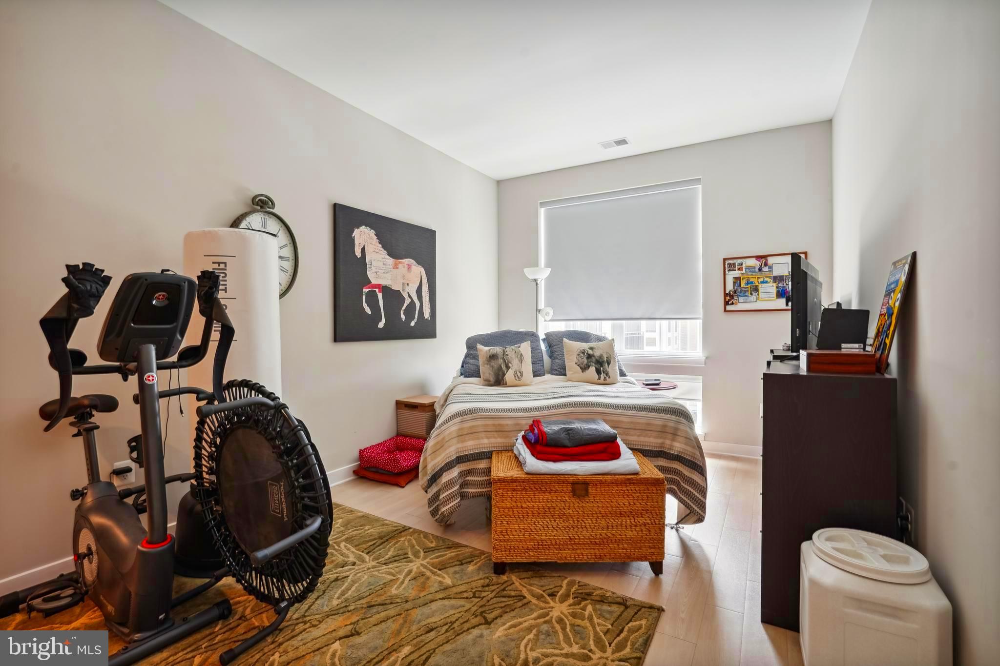 TRAFALGAR FLATS - Residential