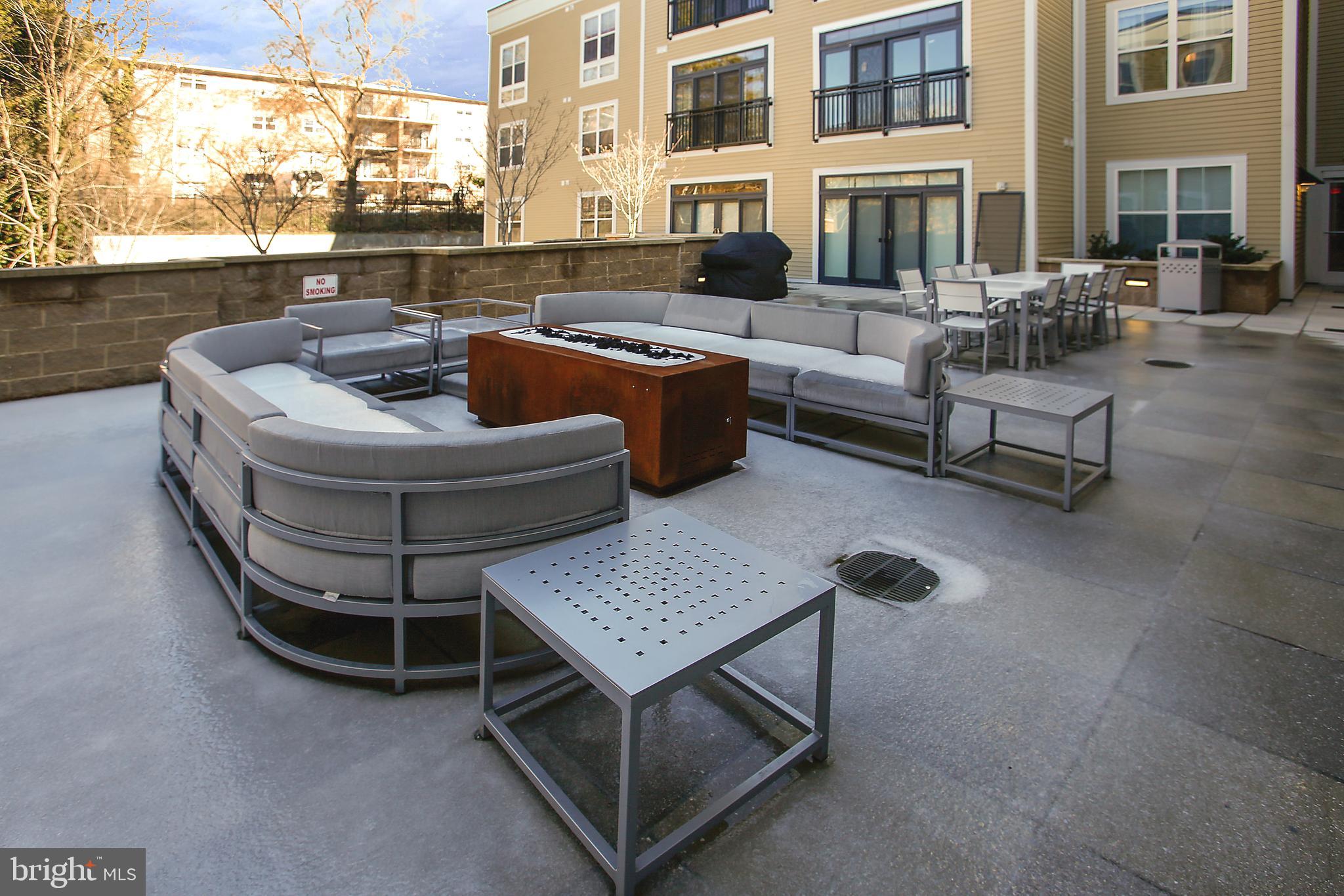 TRAFALGAR FLATS - Residential