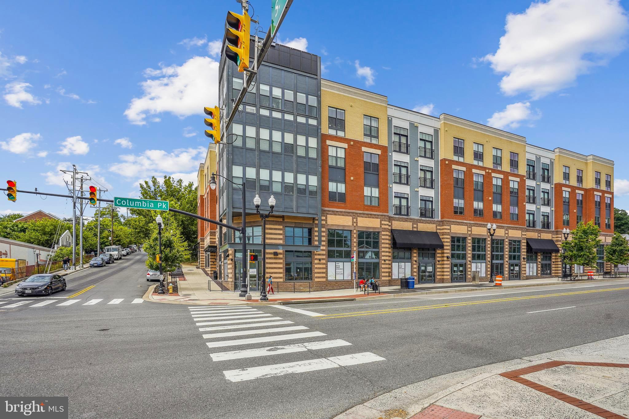 TRAFALGAR FLATS - Residential