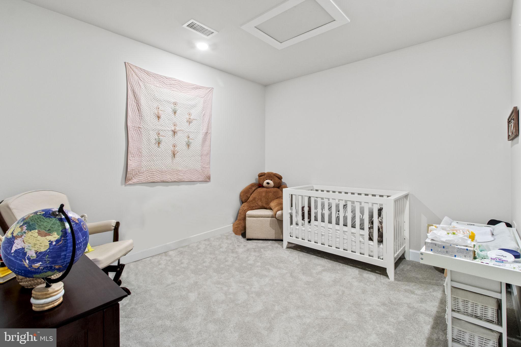 WAYNE GLEN - Residential