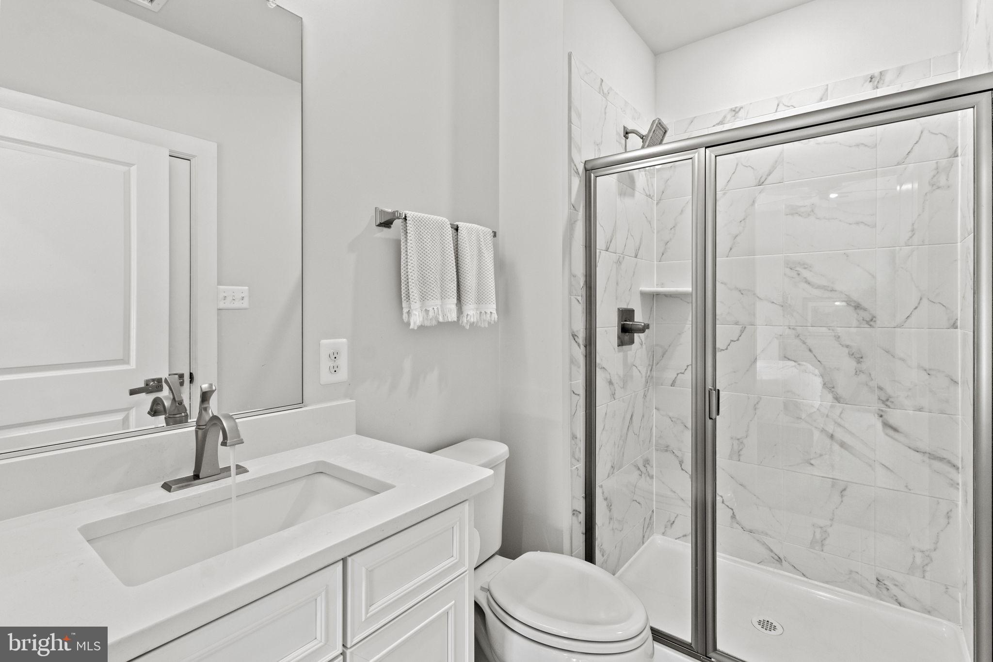 WAYNE GLEN - Residential