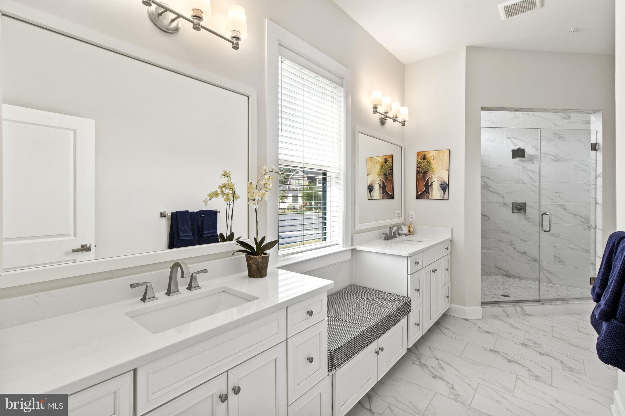 WAYNE GLEN - Residential