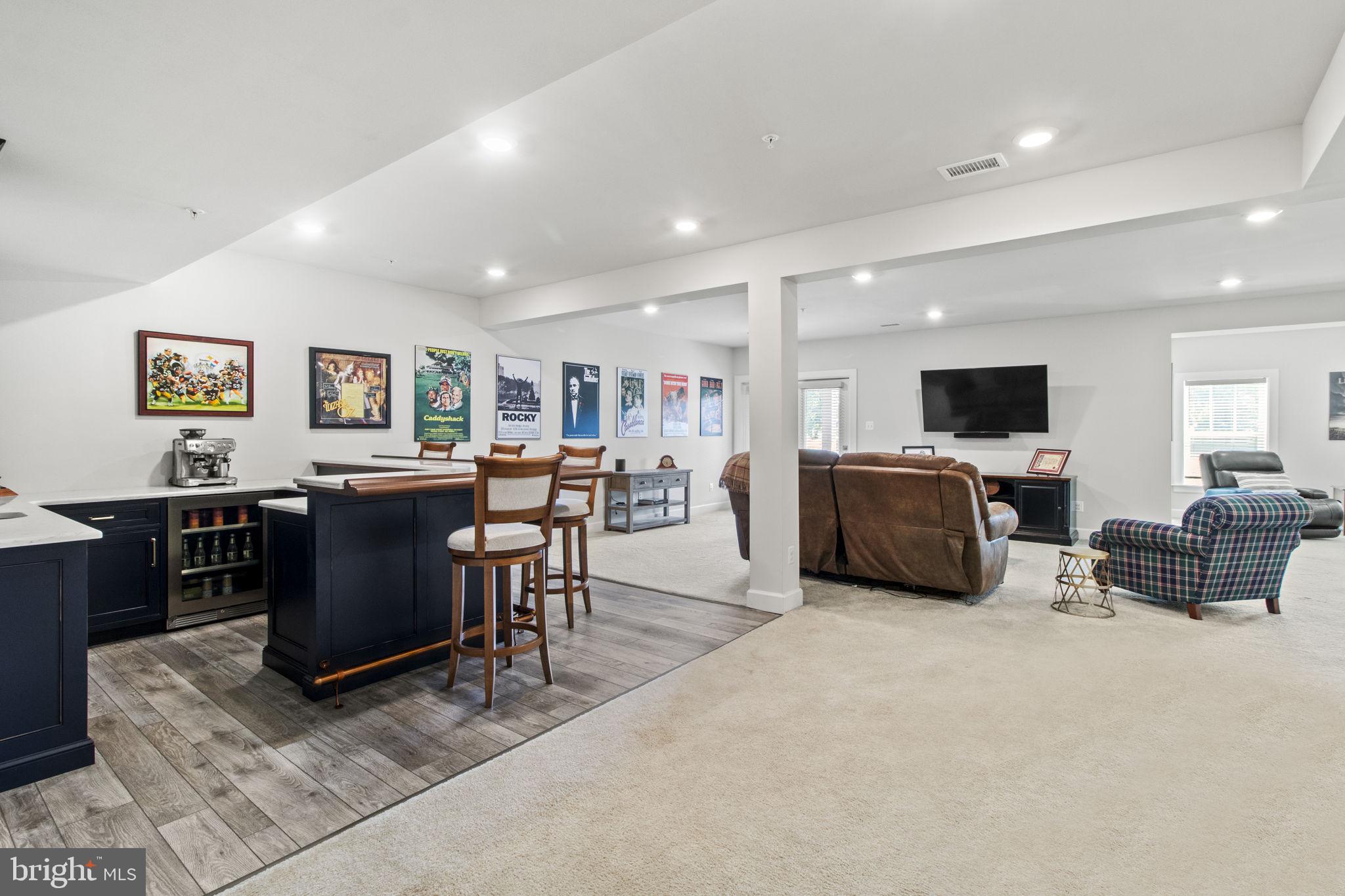 WAYNE GLEN - Residential