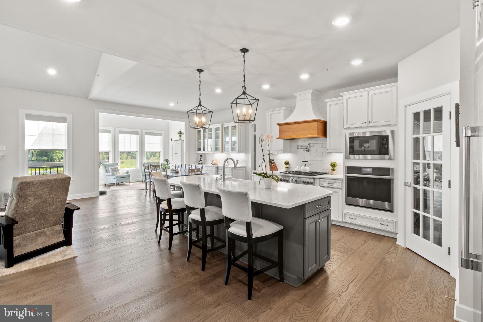 WAYNE GLEN - Residential